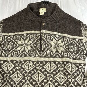 Vintage L.L. Bean Brown Cream Men's Wool Nordic Pattern Sweater Scotland Small